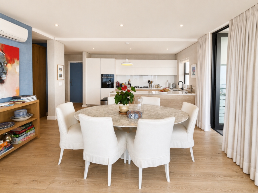 2 Bedroom Property for Sale in Sea Point Western Cape